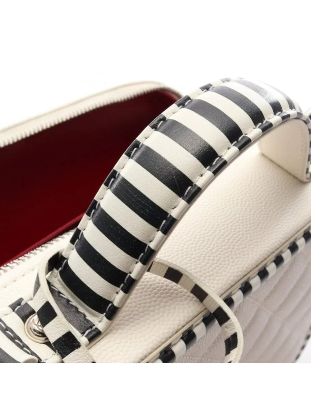 Chanel color material